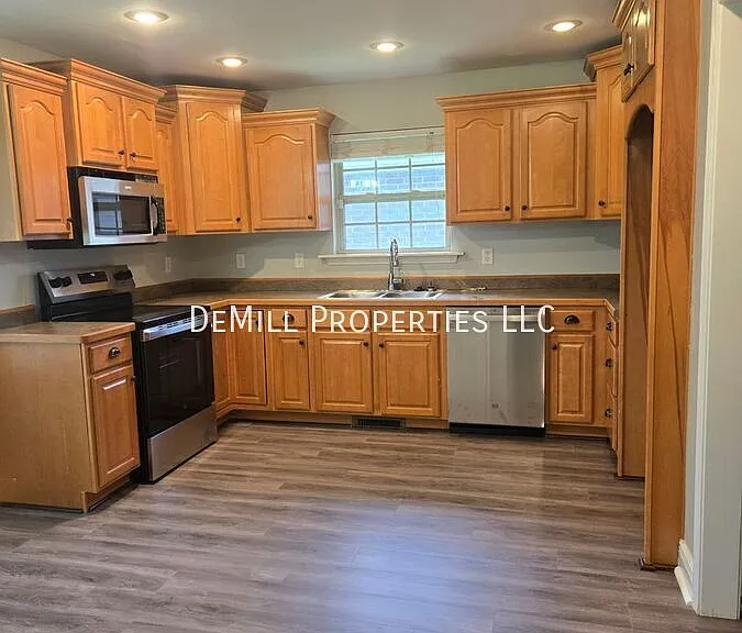 3144 W Melbourne St — Photo 6