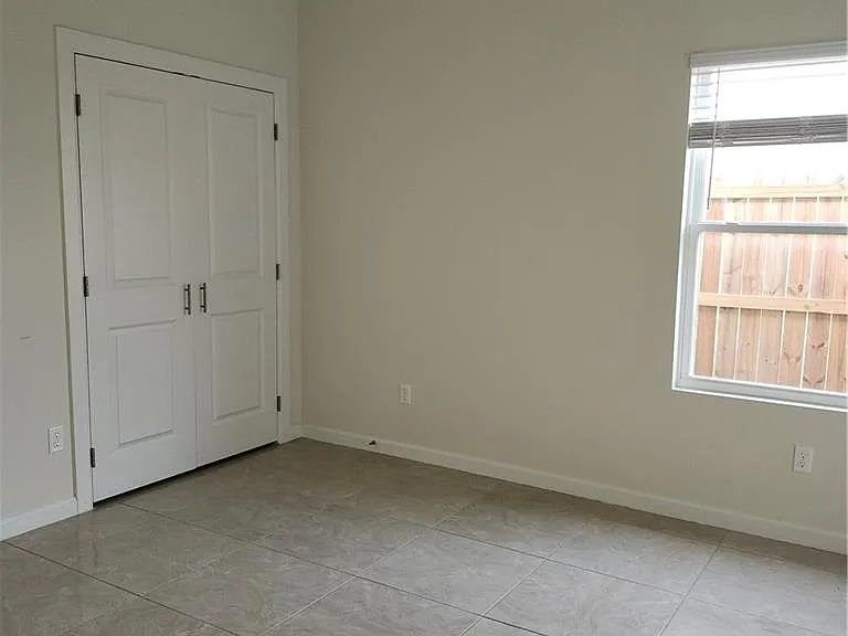 918 N Clarence Ave #2 — Photo 8