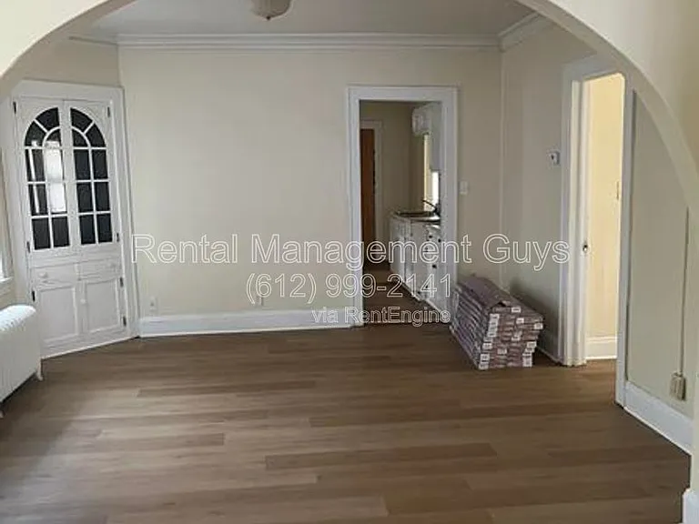 1649 Russell Ave N #2 — Photo 12
