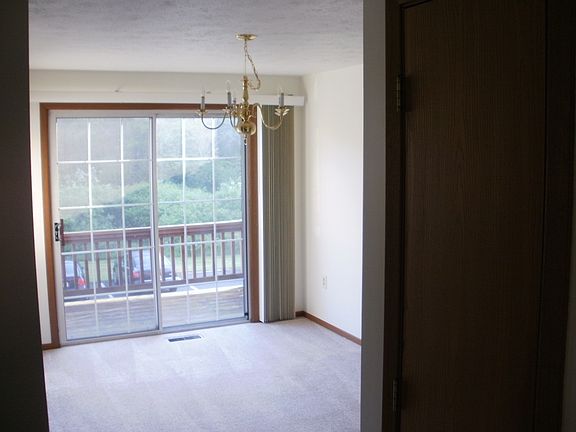 Dining/Living area to deck