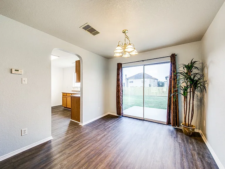 8914 Kestrel Oak — Photo 15