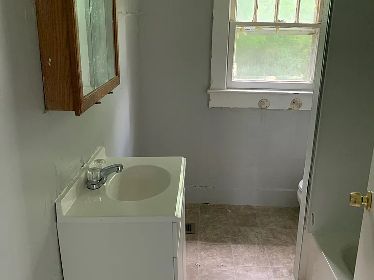 2702 Woodside St — Photo 11
