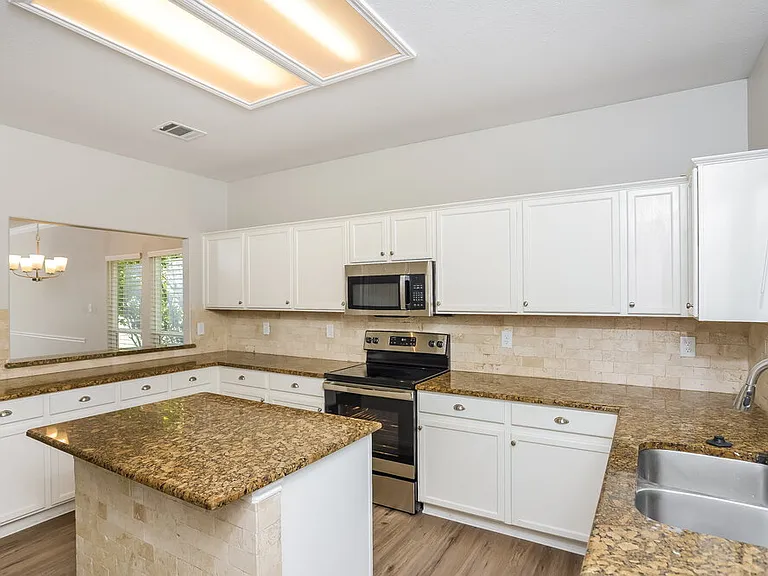 8639 Sunny Oaks — Photo 7