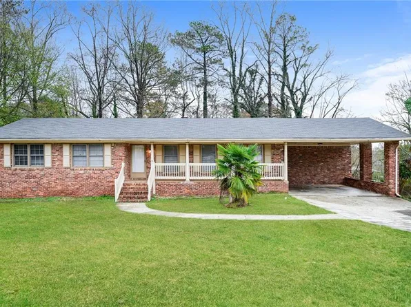 6570 Charles Dr, Morrow, GA 30260