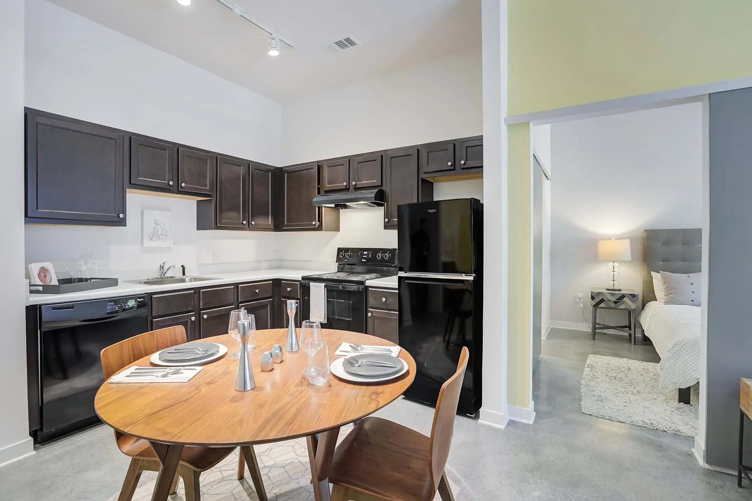 Canalside Lofts — Photo 2