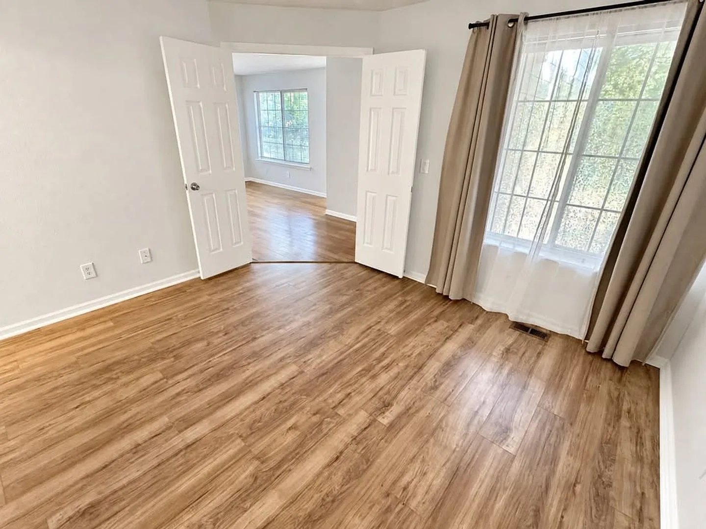 Beautifully remodeled 2-bedroom, 2-bath condo in Boulder's Powderhorn community, offering a moder... — Photo 3