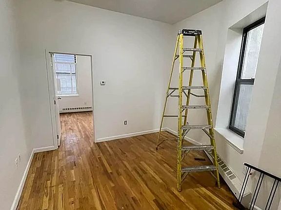 5th image of 152 W 124th St APT 501