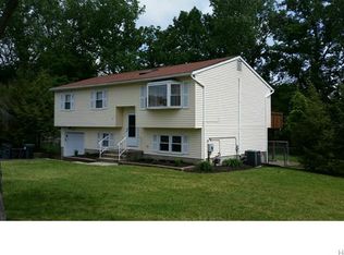 37 Rutledge Ave, Highland Mills, NY 10930