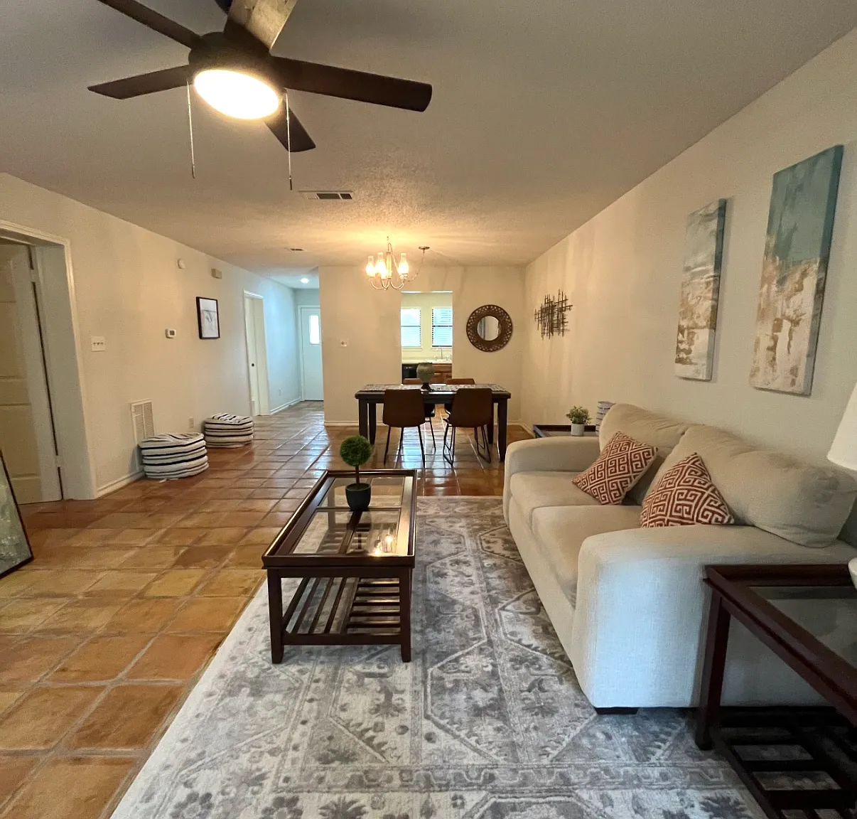 2 bed, 1036 sqft, $2,300 — Photo 1