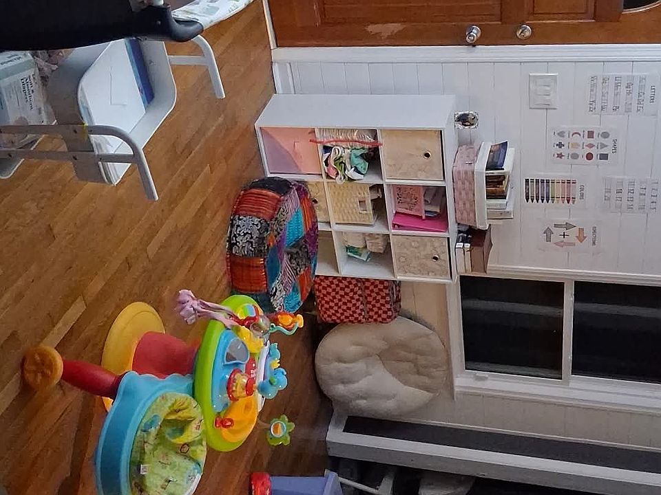 2nd image of 8454 Quincy St