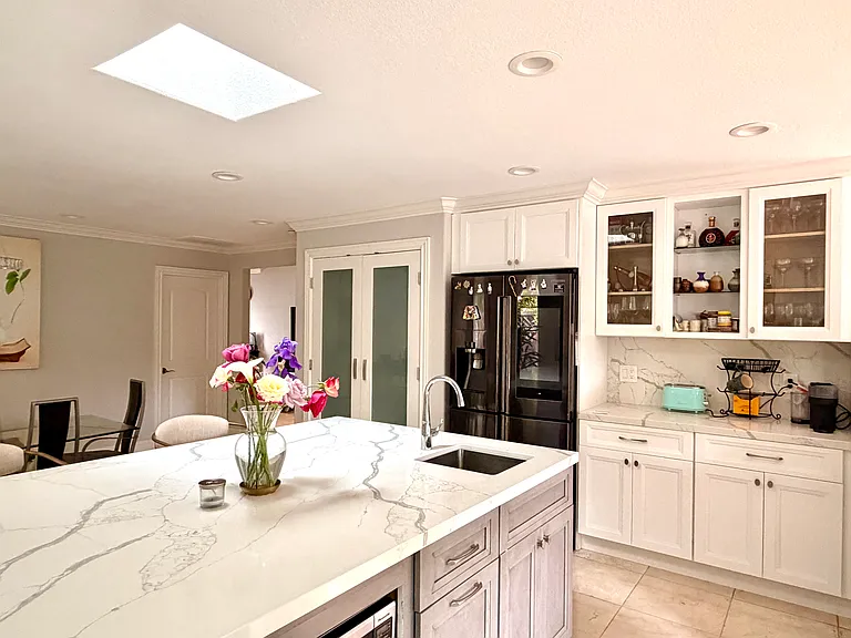 1017 Olmo Ct — Photo 6