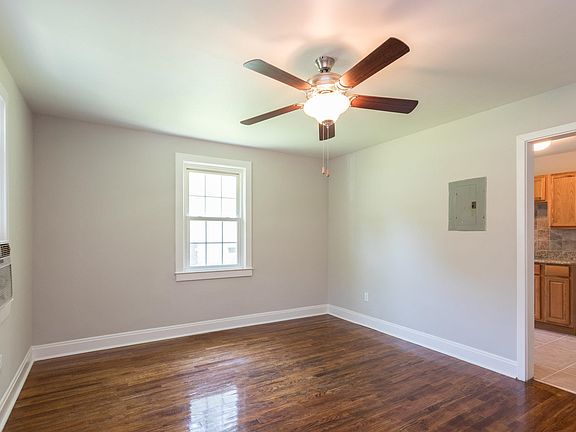 4th image of 314 Price Ave