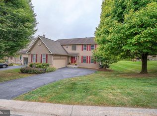 456 Crescent Dr, West Chester, PA 19382