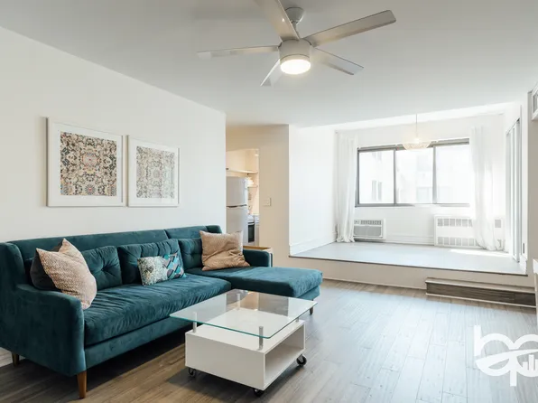 85 8th Avenue image 1 of 4