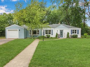 625 Riverside Dr, Libertyville, IL 60048