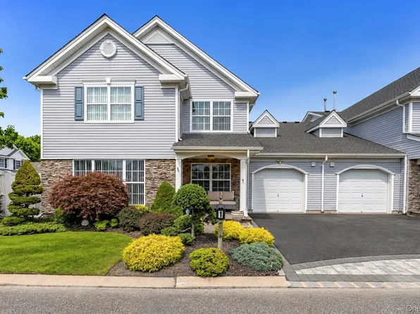 1 Jennifer Lane, Middle Island, NY 11953