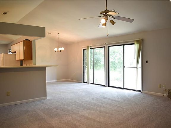 5th image of 2914 Clipper Ct
