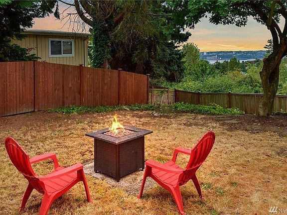 3rd image of 4308 33rd St NE