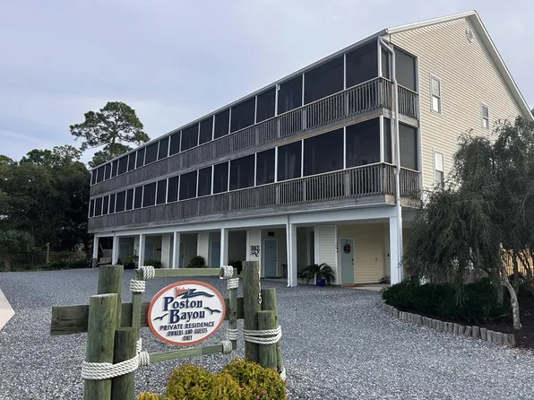 115 Timber Island Rd, Carrabelle, FL 32322