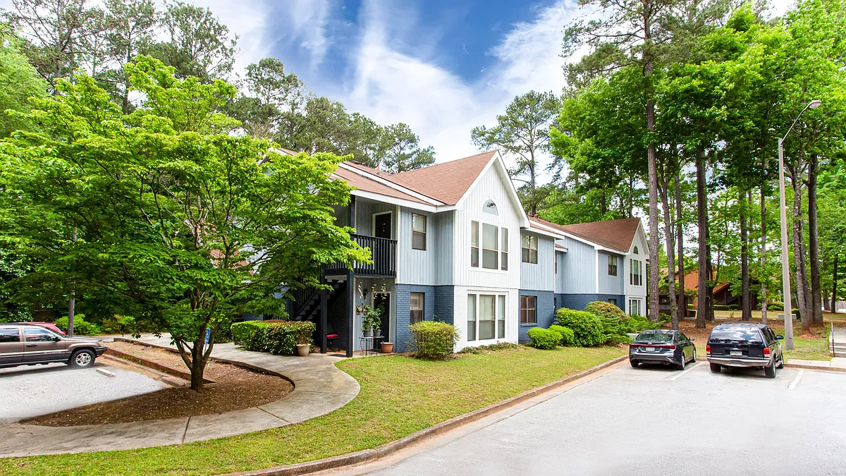 Building Photo - Salem Glen