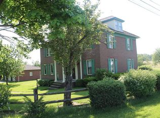 1132 Cross Cove Rd, Roaring Spring, PA 16662
