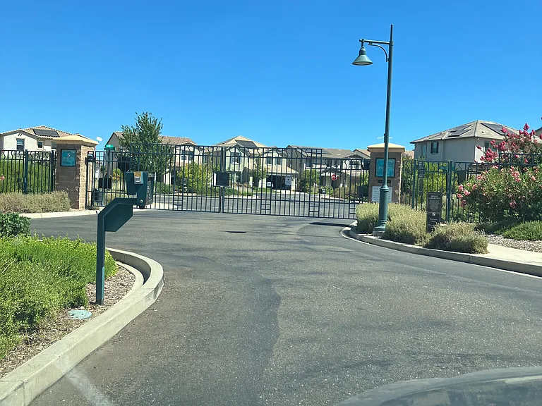 Shopping center with a new Safeway, several restaurants, coffee shops, and banks, all within walking distance of this location.