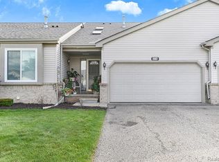 2007 Murray St, Grand Blanc, MI 48439