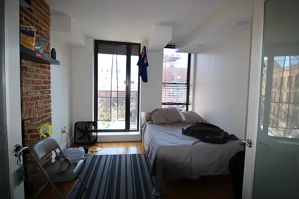 Rented by Nooklyn NYC LLC | media 17