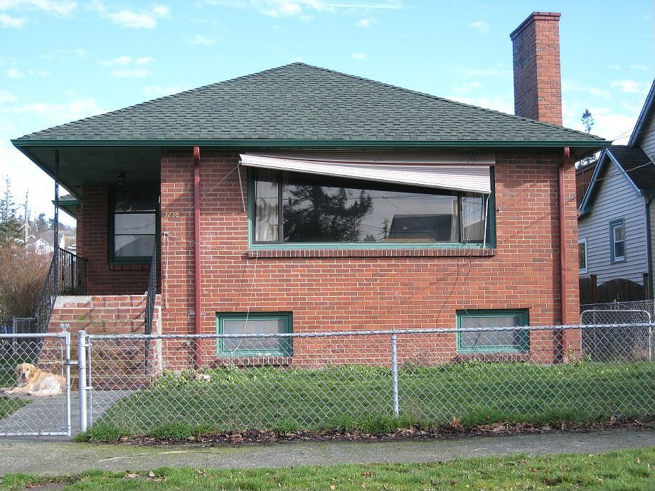 2nd image of 3238 62nd Ave SW
