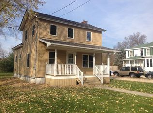 357 N Market St, Seneca, IL 61360