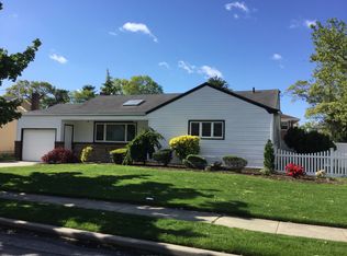 639 Western Park Dr, West Hempstead, NY 11552