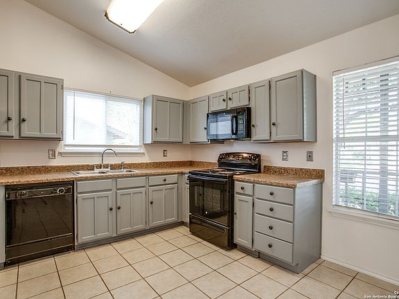 4th image of 5507 Needville Dr