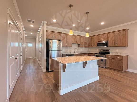 5th image of 3000-3010 N Conway Dr