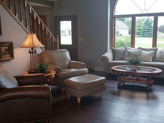 2nd image of 7428 Sunwood Dr