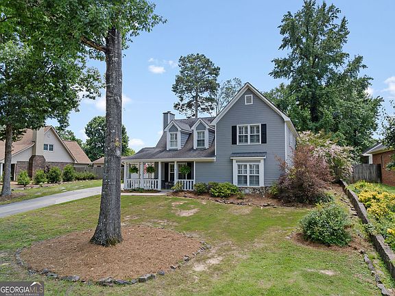 5th image of 15 Amberwood Trl NW