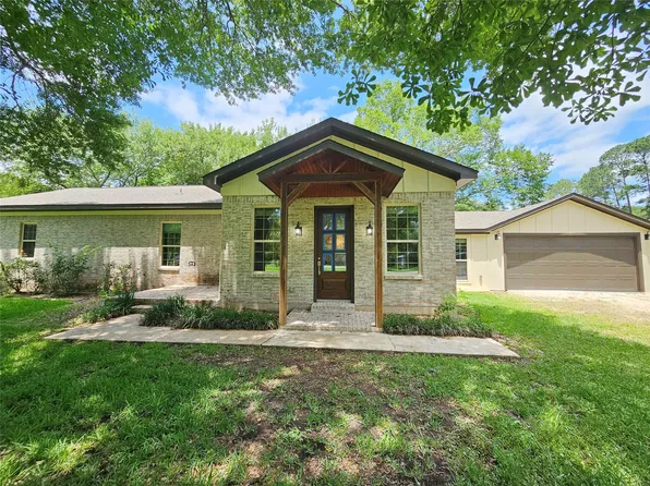 459 Live Oak Rd, Wharton, TX 77488