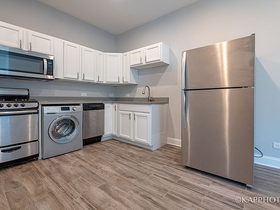 4th image of 1620 W Warren Blvd APT 1R