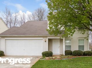 3036 Mallard Forest Dr, Charlotte, NC 28269