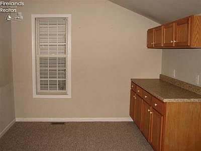 3rd image of 738 Whittlesey St