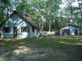 120 Cottage Dr, Houghton Lake, MI
