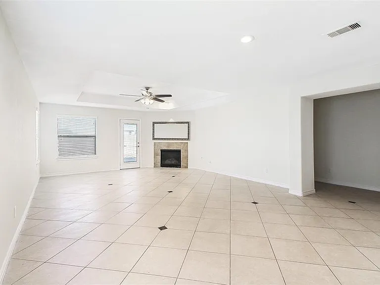 21350 Beacon Springs Ln — Photo 5