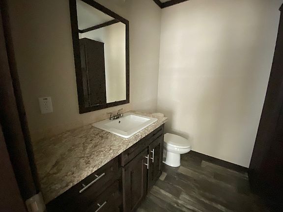 5th image of 3300 Killingsworth Ln #982