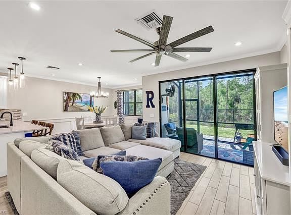 4th image of 7567 Morgan Way