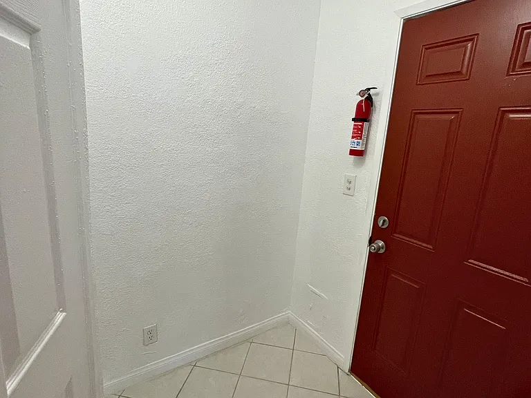 9037 Cattaraugus Ave — Photo 36