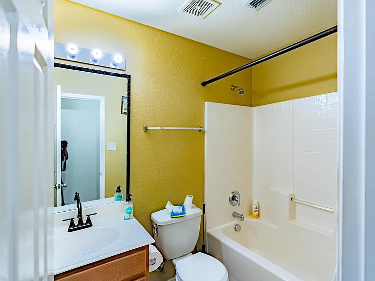 1906 Castaway Dr — Photo 21