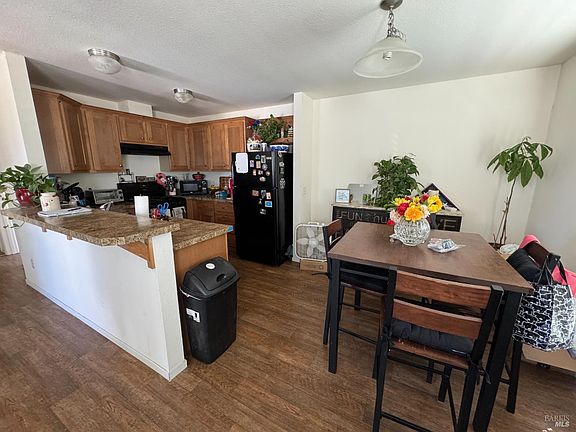 3rd image of 15324 Summit Boulevard