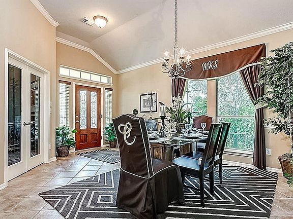 Large Formal Dining, towards the foyer