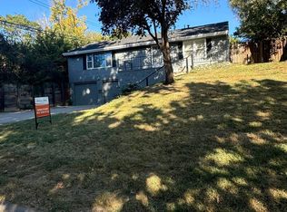 3905 N 61st St, Omaha, NE 68104