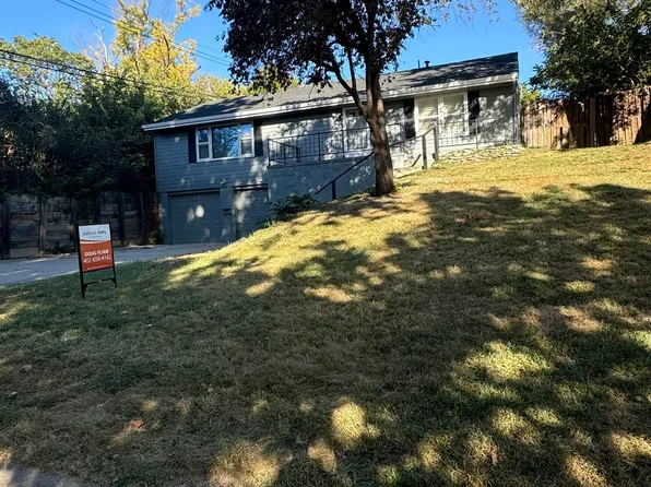 3905 N 61st St, Omaha, NE 68104