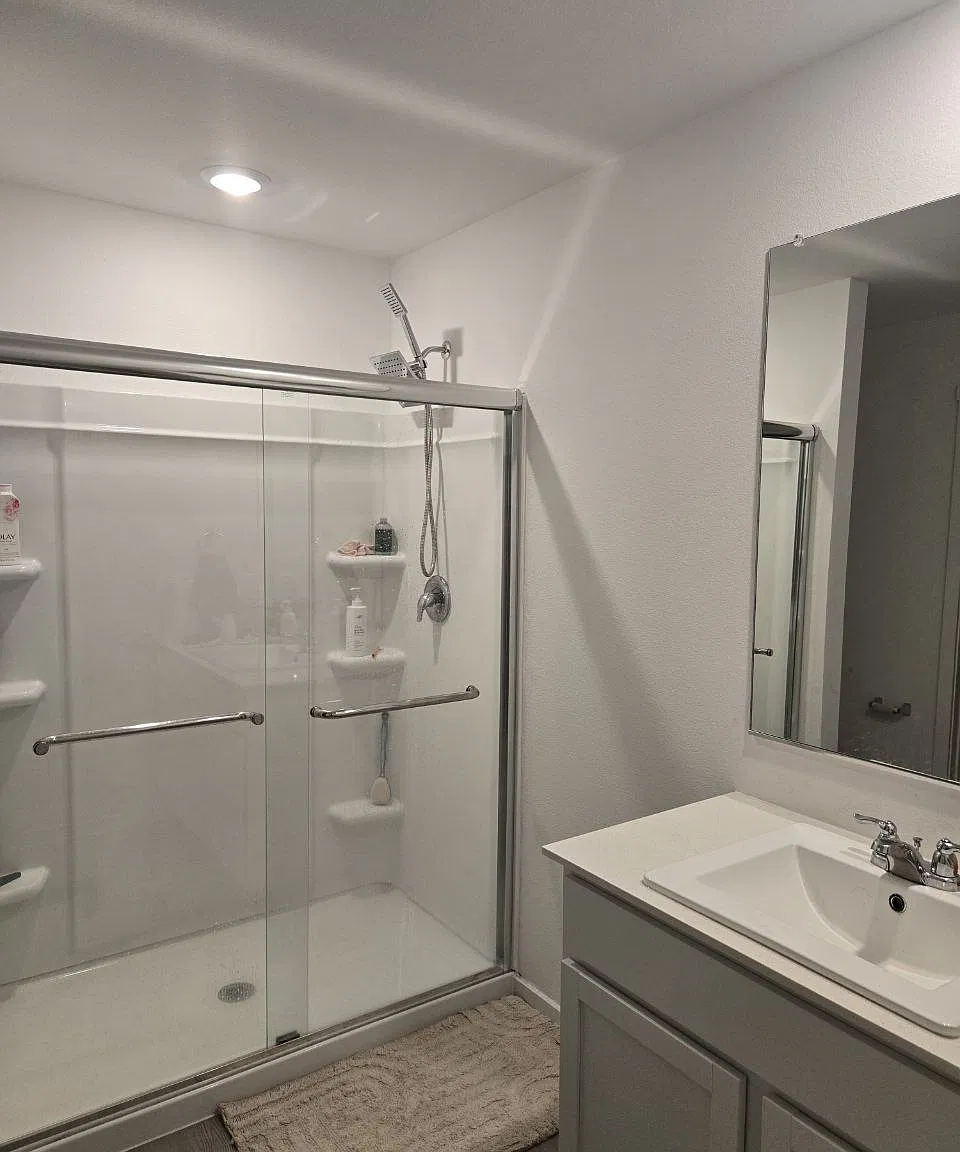 4 bed, 1900 sqft, $2,345 — Photo 4